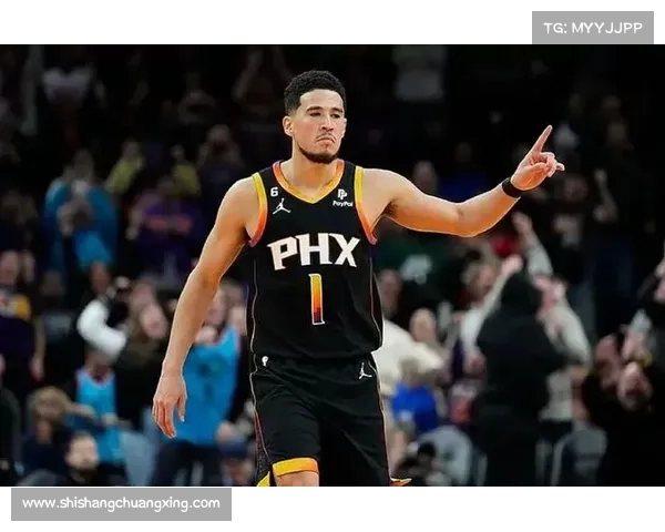 德文·布克凭借职业精神和不懈努力在NBA中崭露头角